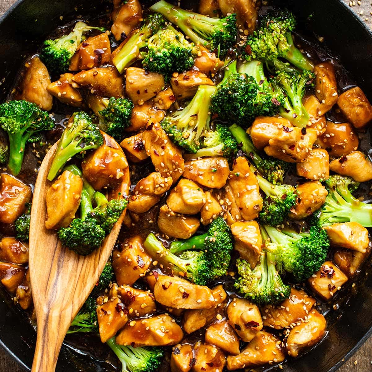 Chicken-and-Broccoli-iowagirleats-Featured